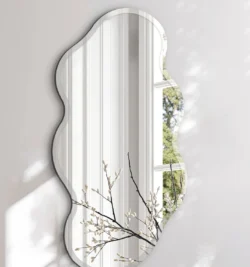 Asymmetrisk spegel med facetkant - Aura - 55x110cm