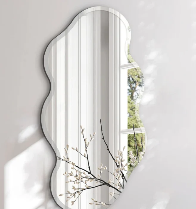 Asymmetrisk spegel med facetkant - Aura - 55x110cm